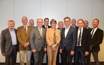 Gruppenfoto Diskussionsteilnehmer