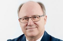 Dr. Kurt Frühwirth